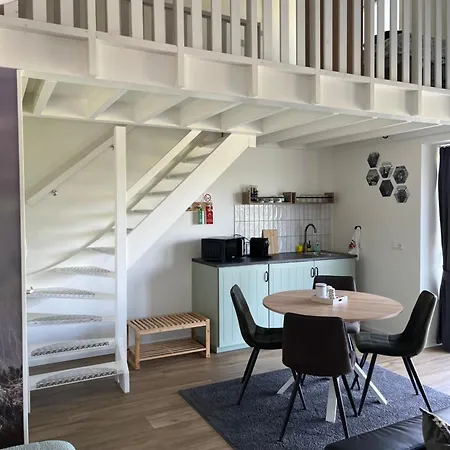 Bed & Breakfast De Landstreek 3*
